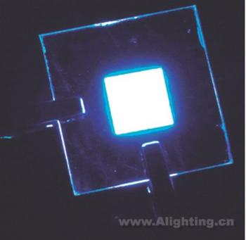 九州大学开发出第三种有机EL发光材料 -阿拉丁