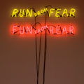 布鲁斯·瑙曼艺术装置展之霓虹灯管