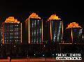 廊坊紫禁城楼体亮化实景效果图