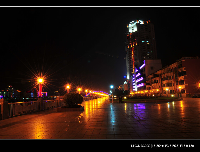 户外景观灯光 201204010229392711.jpg