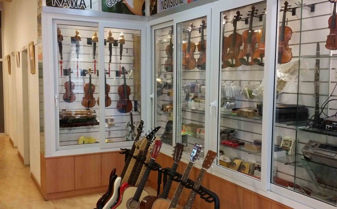  乐林 琴行 -照明与 文化 的跨界结合-乐望照明-萱