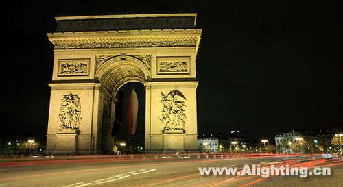 这是11月19日拍摄的法国巴黎的凯旋门。