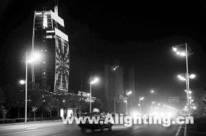 洛阳城市照明：改革开放30年巨变(组图)