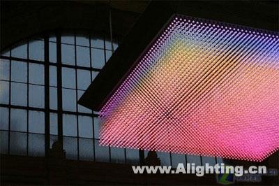 超大型LED显示设备在瑞士苏黎世亮相