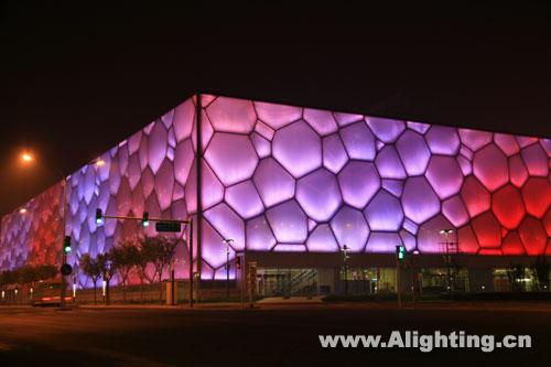 水立方世界之最：气枕、泳道、LED(图)