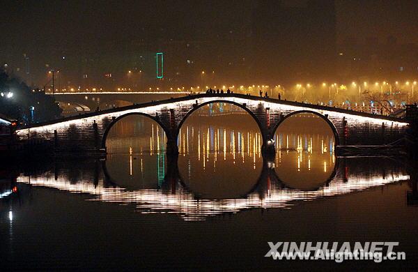 京杭大运河亮灯