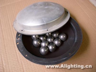 09中照奖提名奖：路灯摩擦耗能型减振器