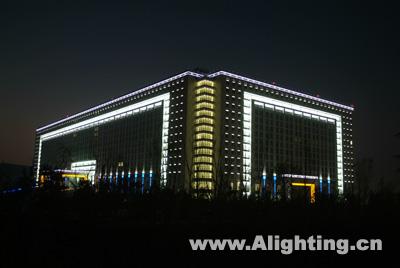 济南龙奥大厦夜景照明工程详解(组图)