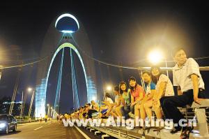 广州猎德大桥由AD照明投光灯打亮(图)