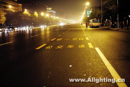 北京：大规模夜景改造为国庆献礼(图)