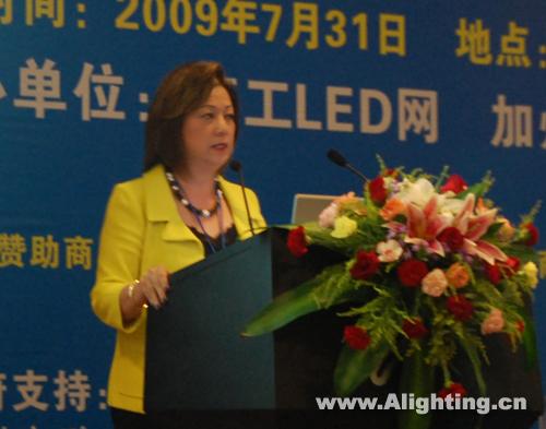 美国麦王照明(McWong)总裁Margaret
