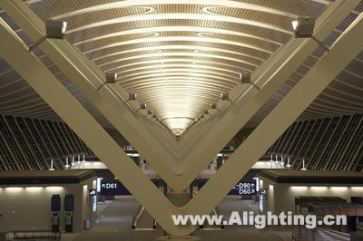 浦东国际机场T2航站楼照明设计详解(图)