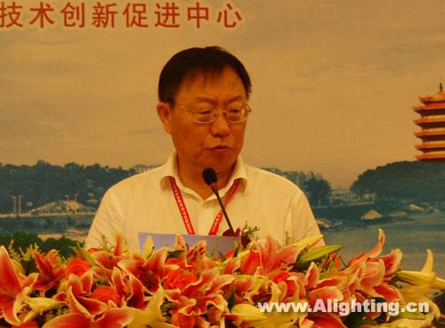 中国机械工业联合会副会长、中国机械工程学会秘书长张彦敏