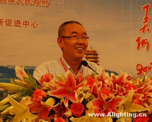 中国照明电器协会半导体照明专业委员会主任唐国庆