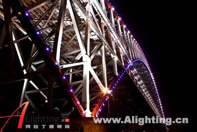 重庆朝天门长江大桥LED照明工程(组图)