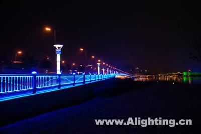 苏州工业园金鸡湖大桥景观照明设计(组图)