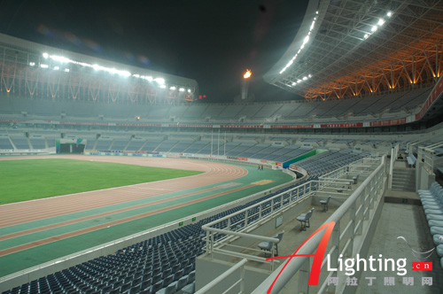 济南奥体中心体育场场地照明设计详解