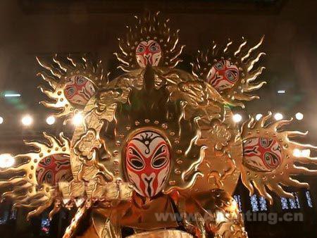 六头变脸惊艳全场