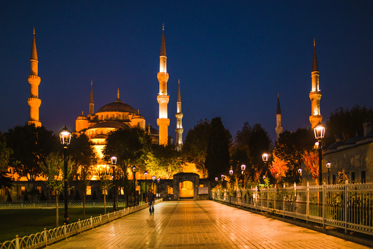 伊斯坦布尔夜景——一座城的回忆