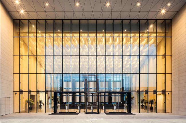 苏州中国银行建筑灯光设计:用灯光消除银行的严肃感!